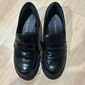 Black heeled loafers